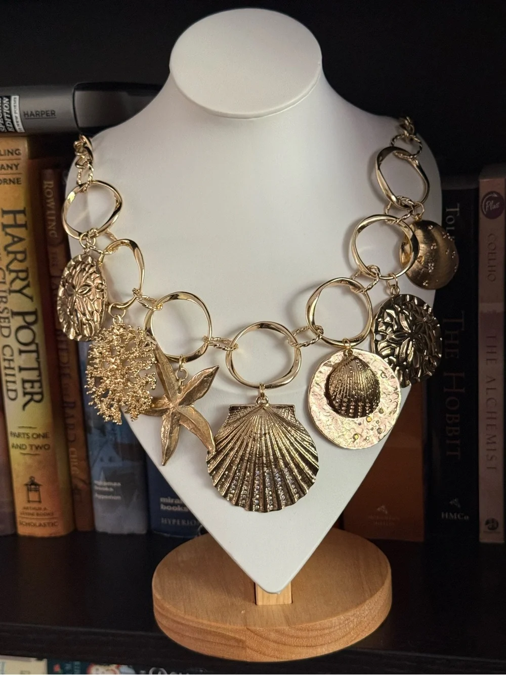 NWT Sequin Gold-Tone Sea Charms Chunky Statement Necklace with Starfish & Shells